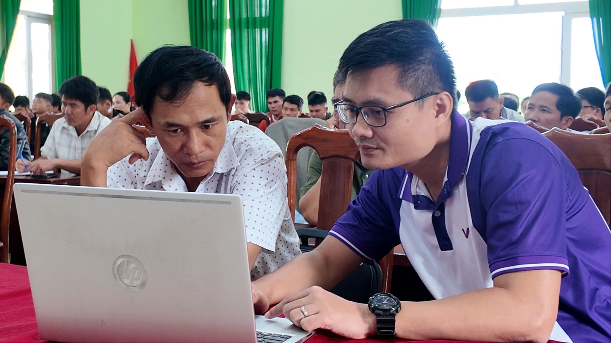 EA WY TẬP HUẤN AI CHO TỔ CÔNG NGHỆ SỐ CỘNG ĐỒNG