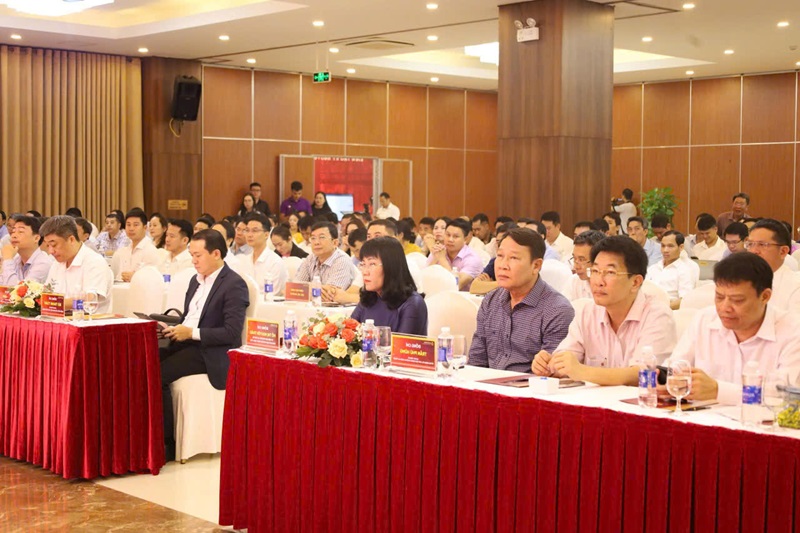 Đại biểu tham dự Ngày hội.