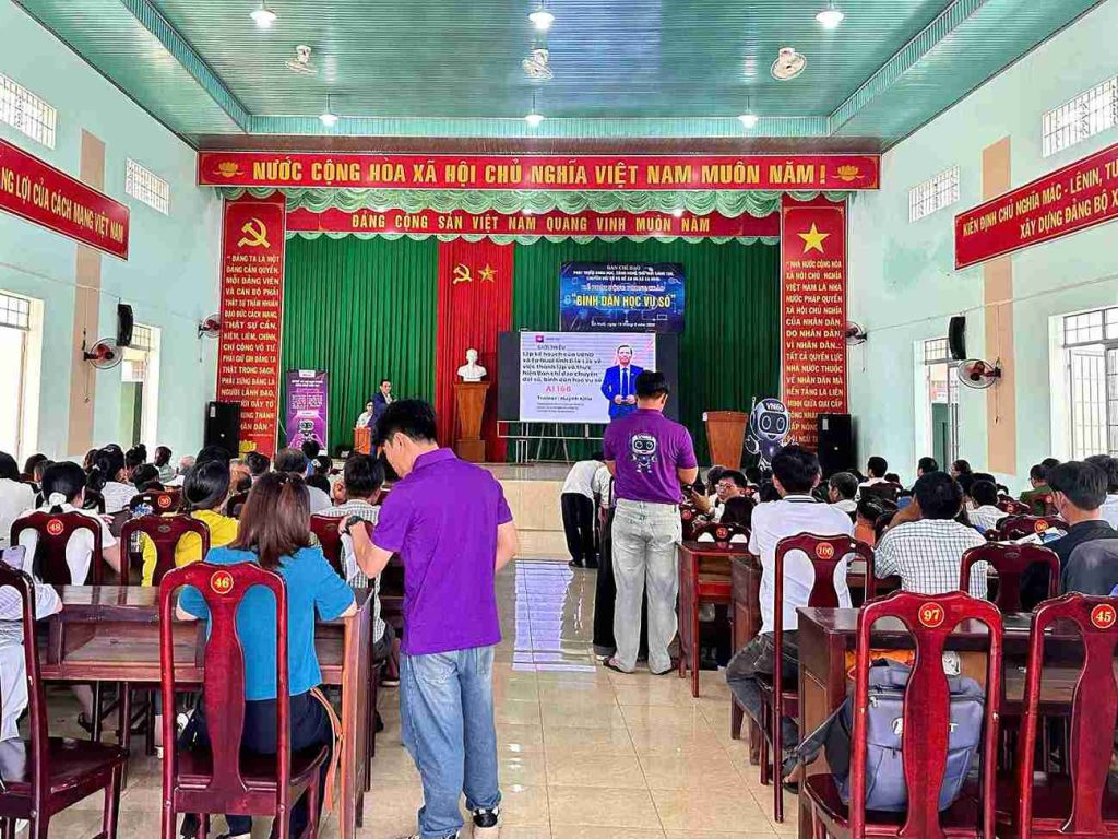 Quang cảnh lễ phát động. Ảnh: Bảo Trung