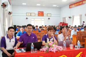 Đại biểu và học viên tham gia tập huấn