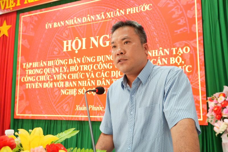 Ông Trần Ngọc Thạch – Phó Chủ tịch UBND xã Xuân Phước phát biểu khai mạc