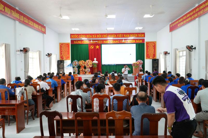 Tập huấn AI và chuyển đổi số tại xã Xuân Phước