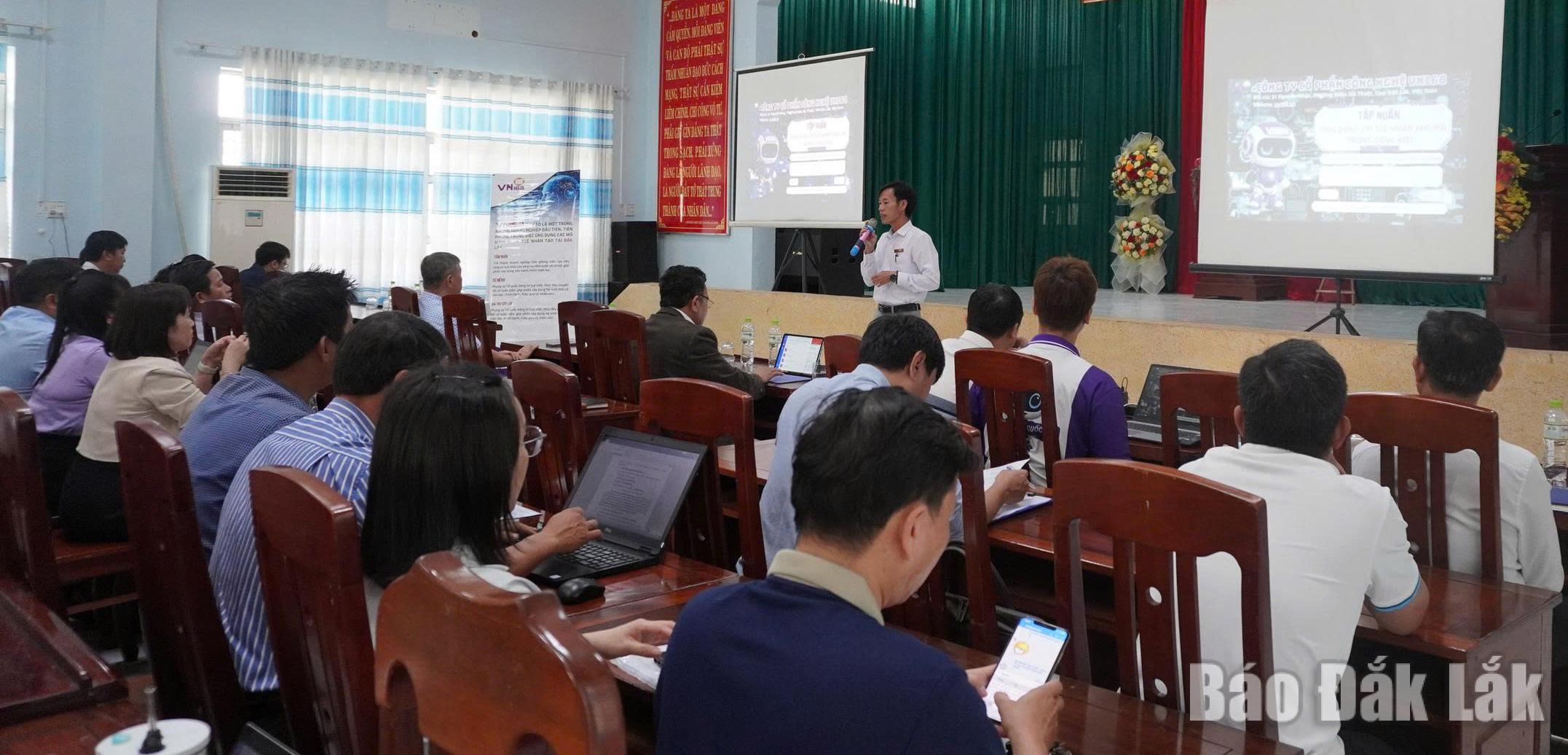 Quang cảnh hội thảo huấn luyện.